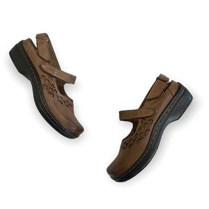 KLOGS Size 6M Women’s Brown Leather Mary Jane